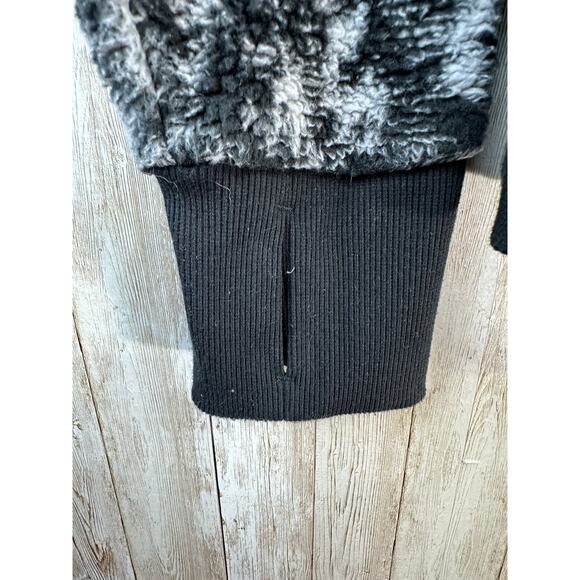 Athleta Tugga Hoodie Womens‎ S Gray Black Animal Print Thumb Fleece Sweatshirt - Picture 5 of 11